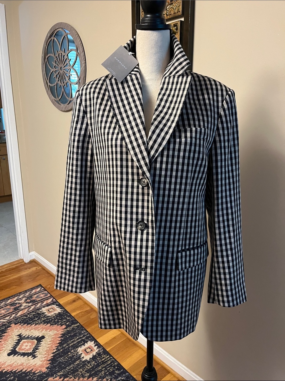 Everlane Black & White Gingham Blazer, fits size 8 USA woman
